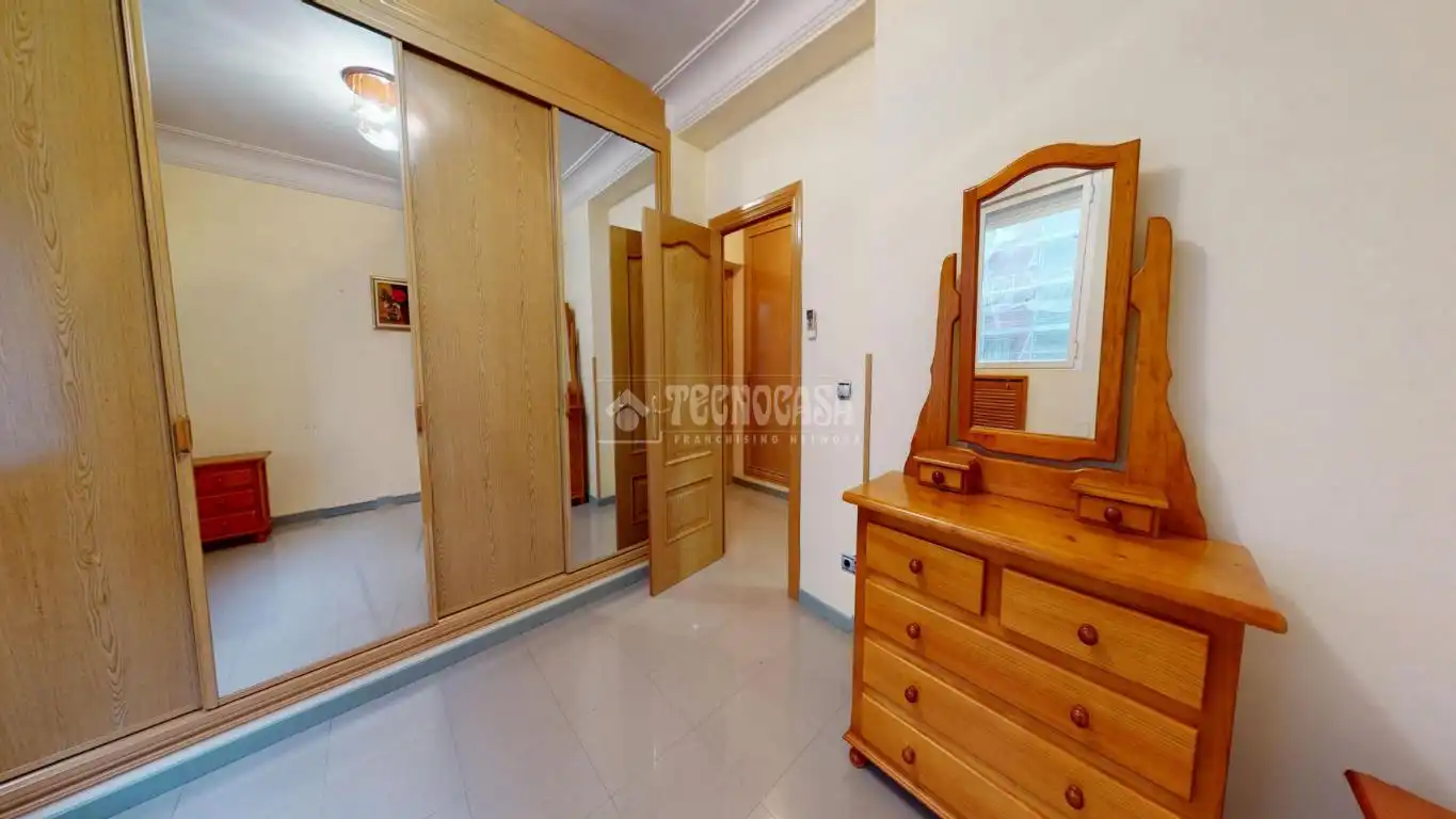 Habitación de Piso en venta en Madrid con Aire acondicionado y Calefacción