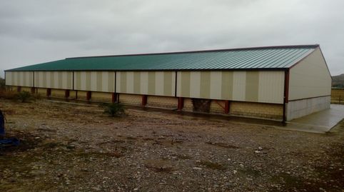 Foto 3 von Fabrikhallen zum Verkauf in Calle Tirgo, Cuzcurrita de Río Tirón, La Rioja