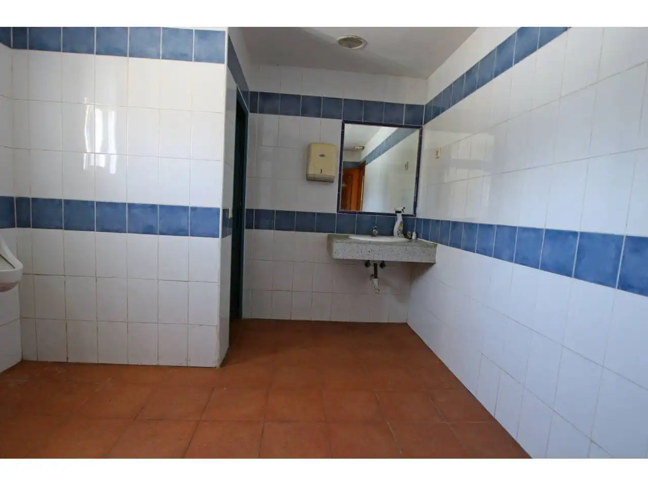Baño de Terreno en venta en Valdegrudas, Guadalajara