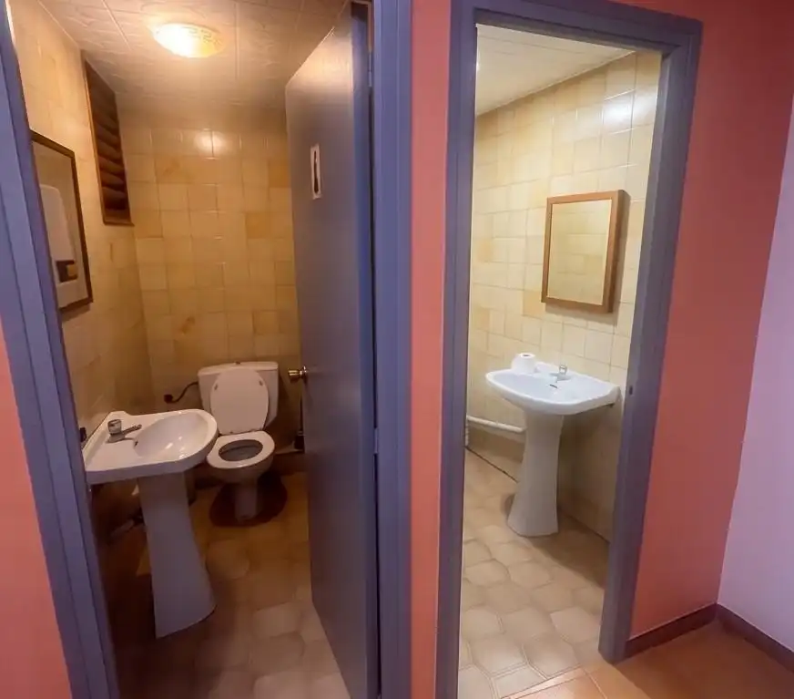 Business premises for sale in Vilalba dels Arcs, imagen 8