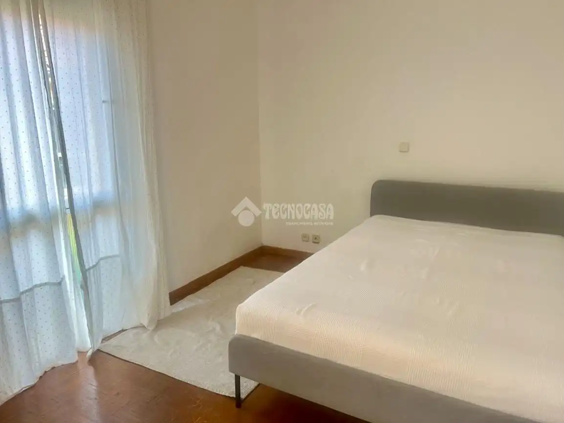 Dormitori de Casa adosada en venda en Alcalá de Henares amb Terrassa