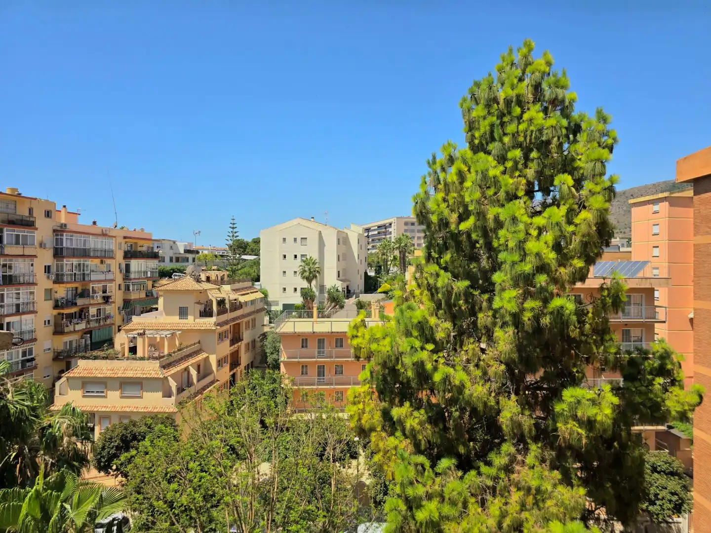 Außenansicht von Wohnung zum Verkauf in Torremolinos mit Klimaanlage, Parkett und Terrasse