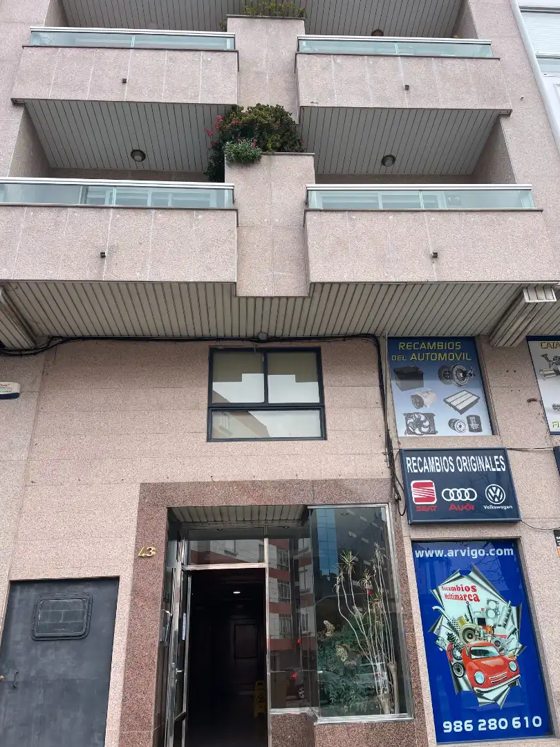 Local comercial en venda a Rúa de Jenaro de la Fuente, imagen 23
