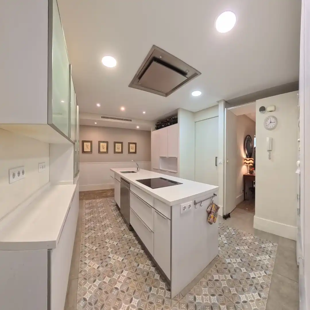 Cocina de Piso en venta en Sevilla con Aire acondicionado, Calefacción y Trastero