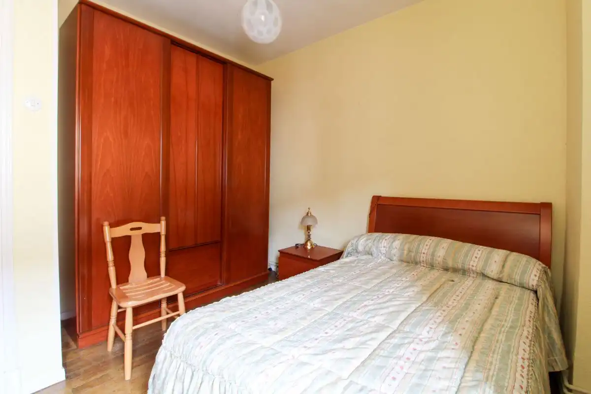 Habitación de Casa o chalet en venta en Laredo con Calefacción, Terraza y Amueblado