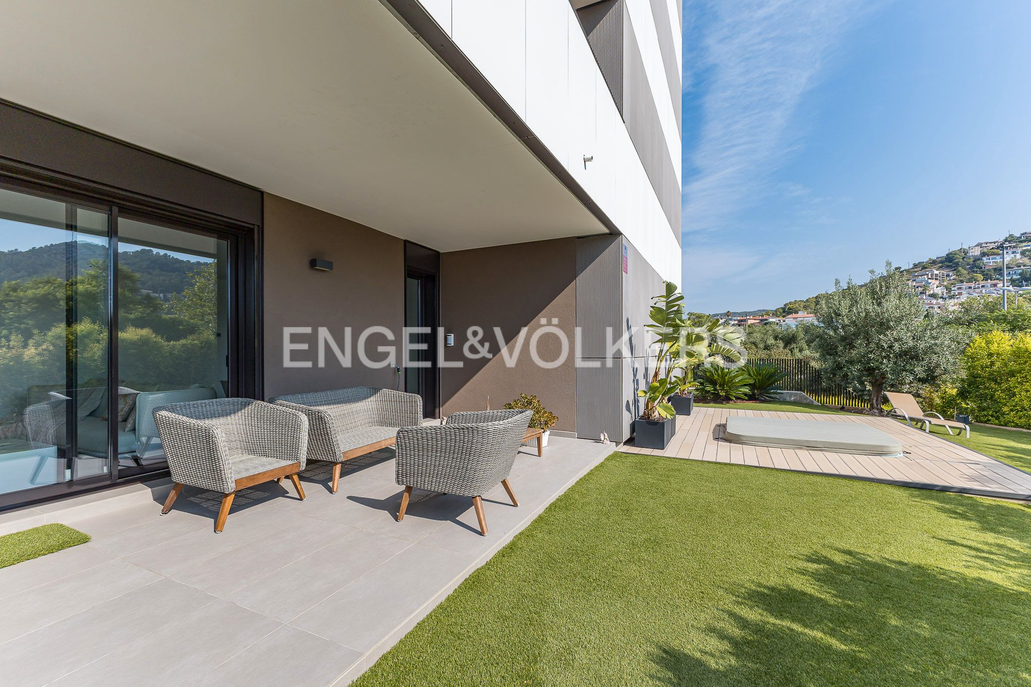 Terrassa de Apartament en venda en Sitges amb Aire condicionat, Calefacció i Jardí privat