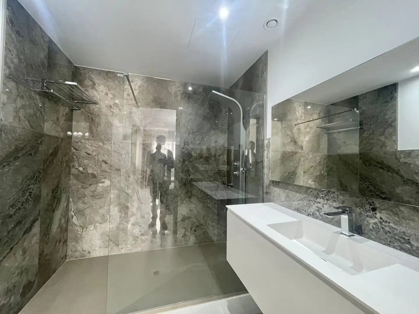 Apartament amb terrassa en venda a Conjunto Benabolá 7, imagen 35