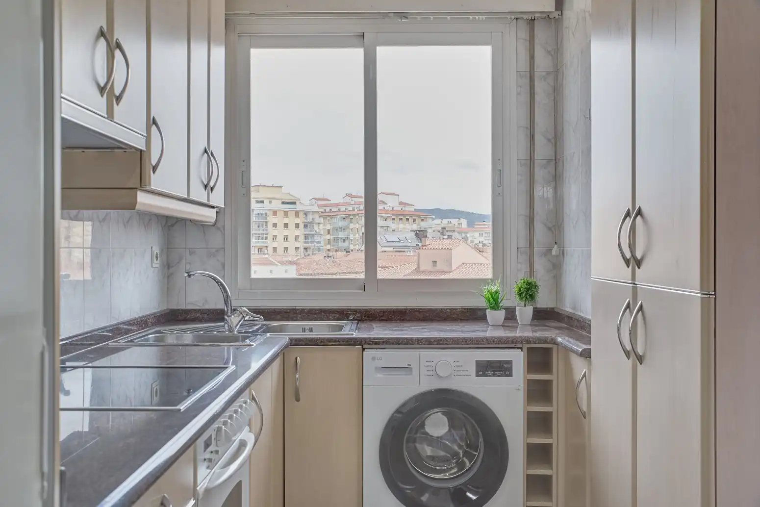 Cocina de Piso en venta en Burlada / Burlata con Calefacción, Parquet y Terraza
