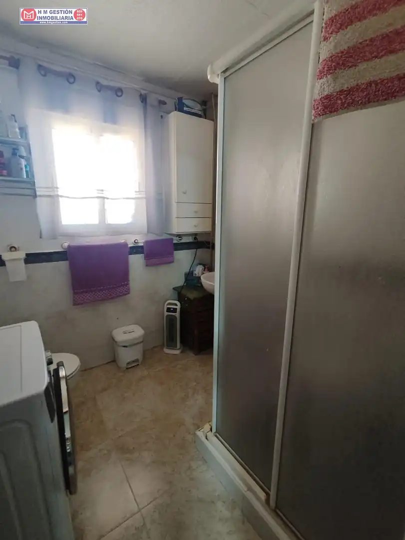 Bany de Casa o xalet en venda en Alcázar de San Juan amb Aire condicionat, Terrassa i Traster