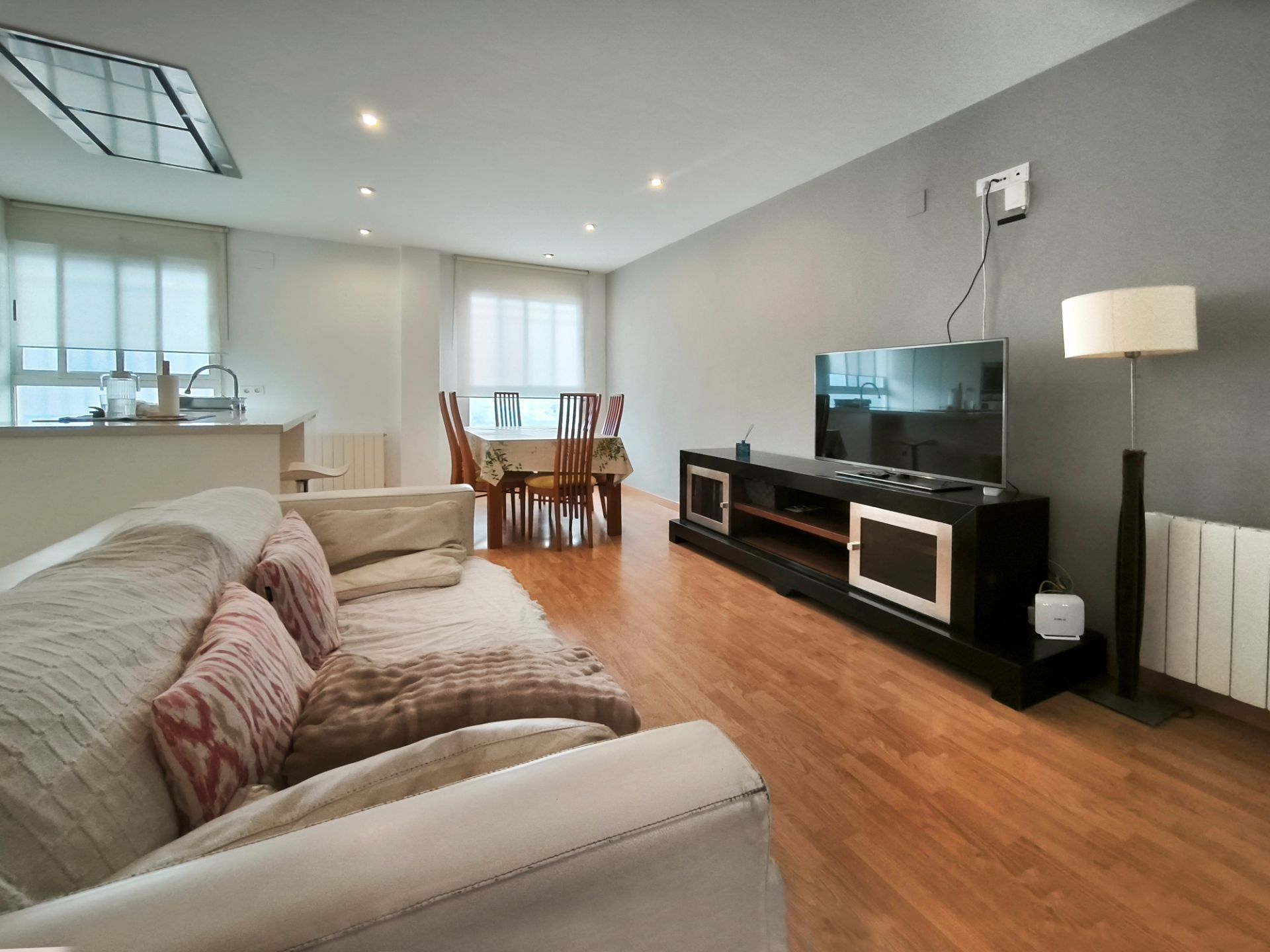 Living room of Flat to rent in Paiporta  with Heating, Parquet flooring and Storage room