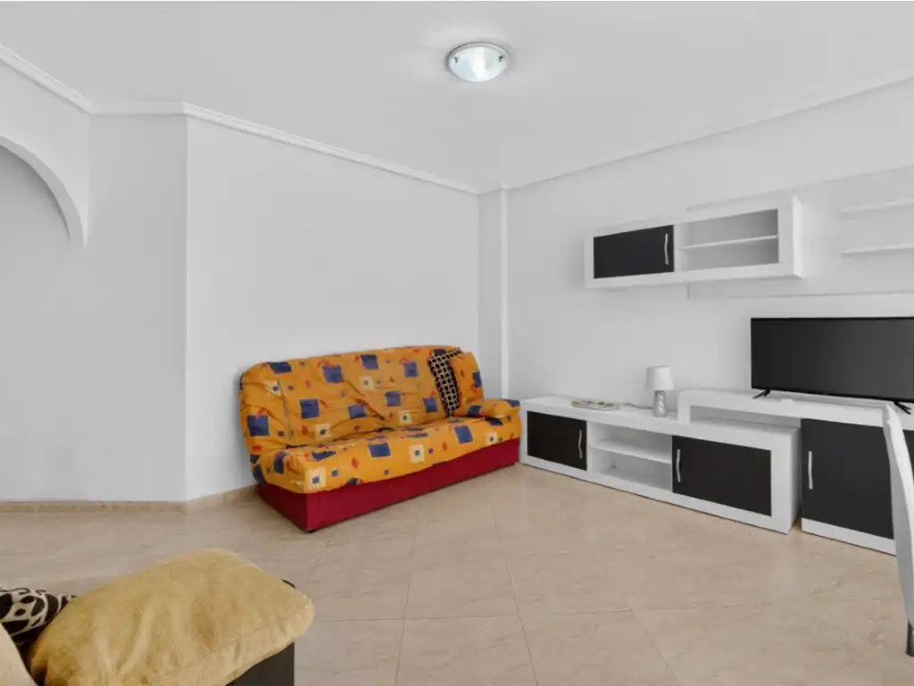 Sala d'estar de Apartament en venda en Torrevieja amb Piscina comunitària
