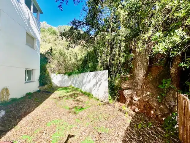 Vista exterior de Piso en venta en Marbella con Aire acondicionado, Jardín privado y Terraza
