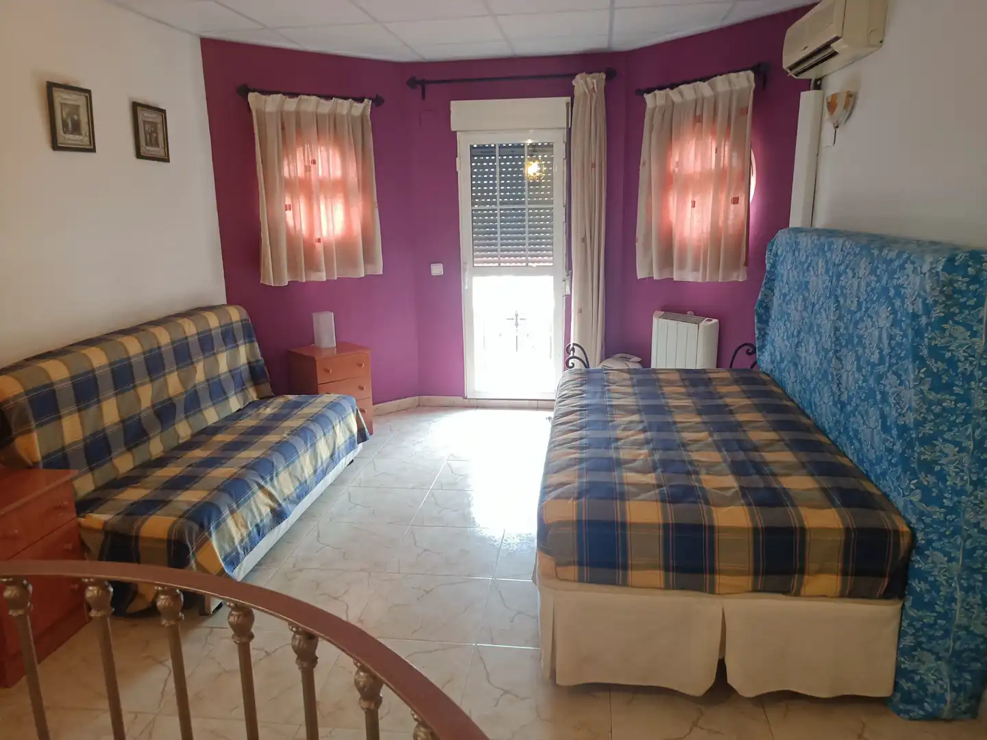 Dormitori de Casa o xalet en venda en Poniente-Norte - Miralbaida - Parque Azahara
