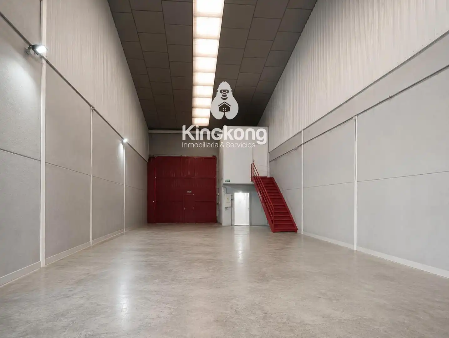 Industrial building for sale in Campo Real