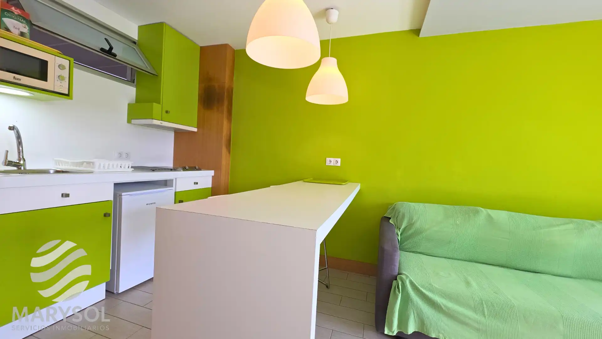 Cocina de Apartamento de alquiler en San Bartolomé de Tirajana con Terraza, Amueblado y Lavadora