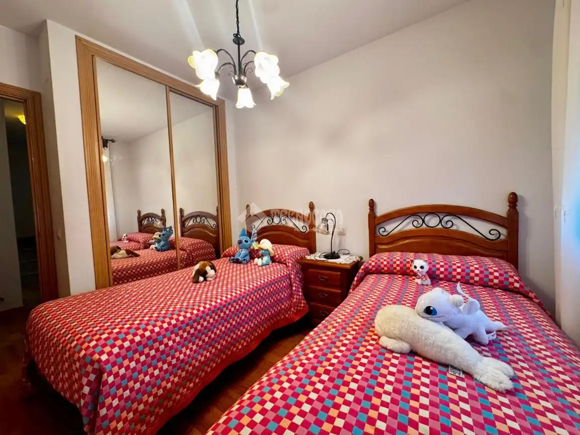 Habitación de Casa adosada en venta en Pedrezuela con Aire acondicionado, Terraza y Amueblado