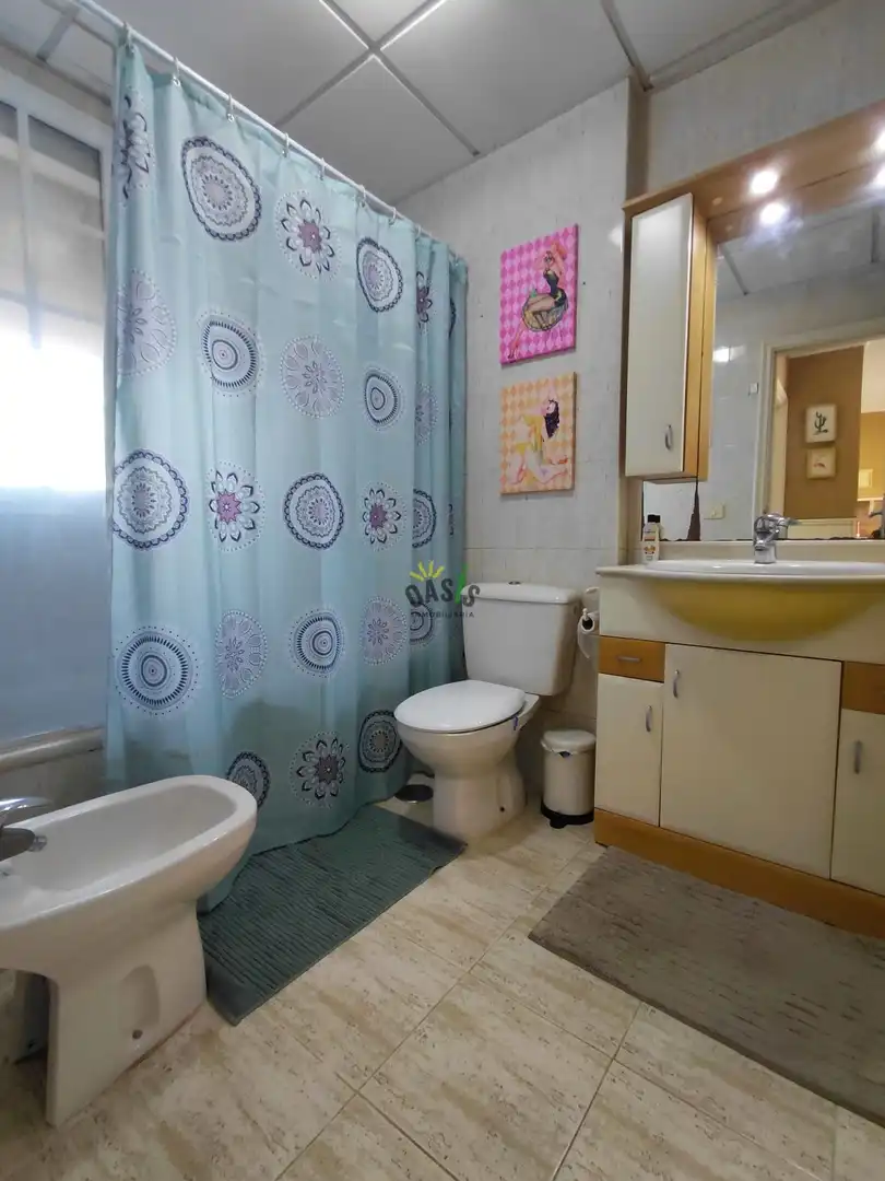 Baño de Piso de alquiler en Candelaria con Amueblado