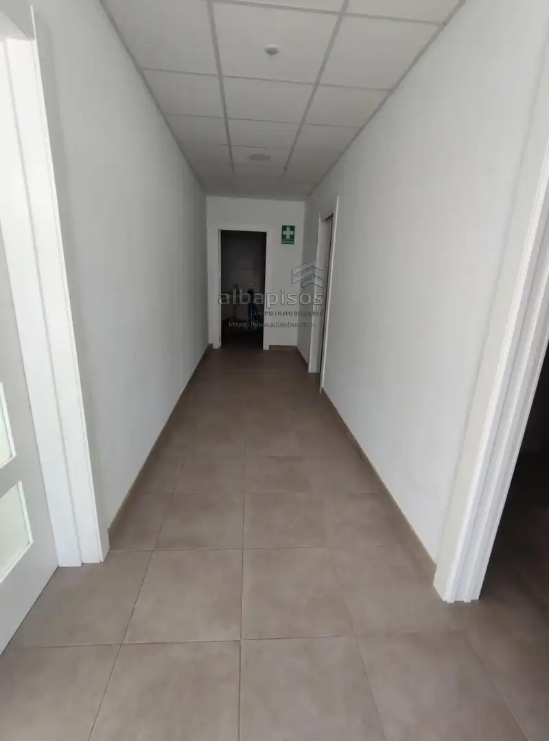 Wohnung zur Miete in Albacete mit Heizung, Terrasse und Abstellraum