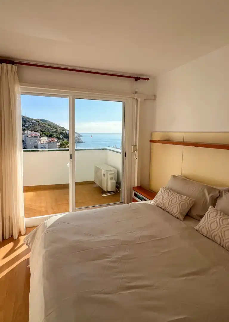 Dormitori de Pis en venda en Sitges amb Aire condicionat, Calefacció i Jardí privat