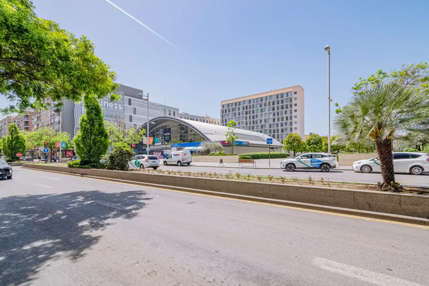 Vista exterior de Apartamento en venta en Granada con Calefacción y Parquet
