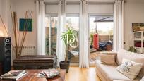 Exterior view of Flat for sale in  Barcelona Capital  with Air Conditioner, Heating and Private garden
