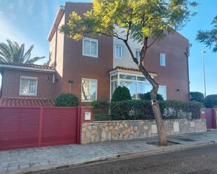 Exterior view of House or chalet for sale in Cambrils  with Air Conditioner, Heating and Private garden