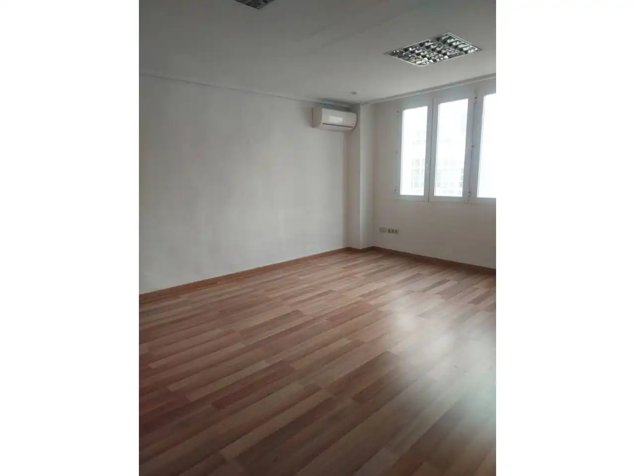 Büro zur Miete in Ciutat Vella 