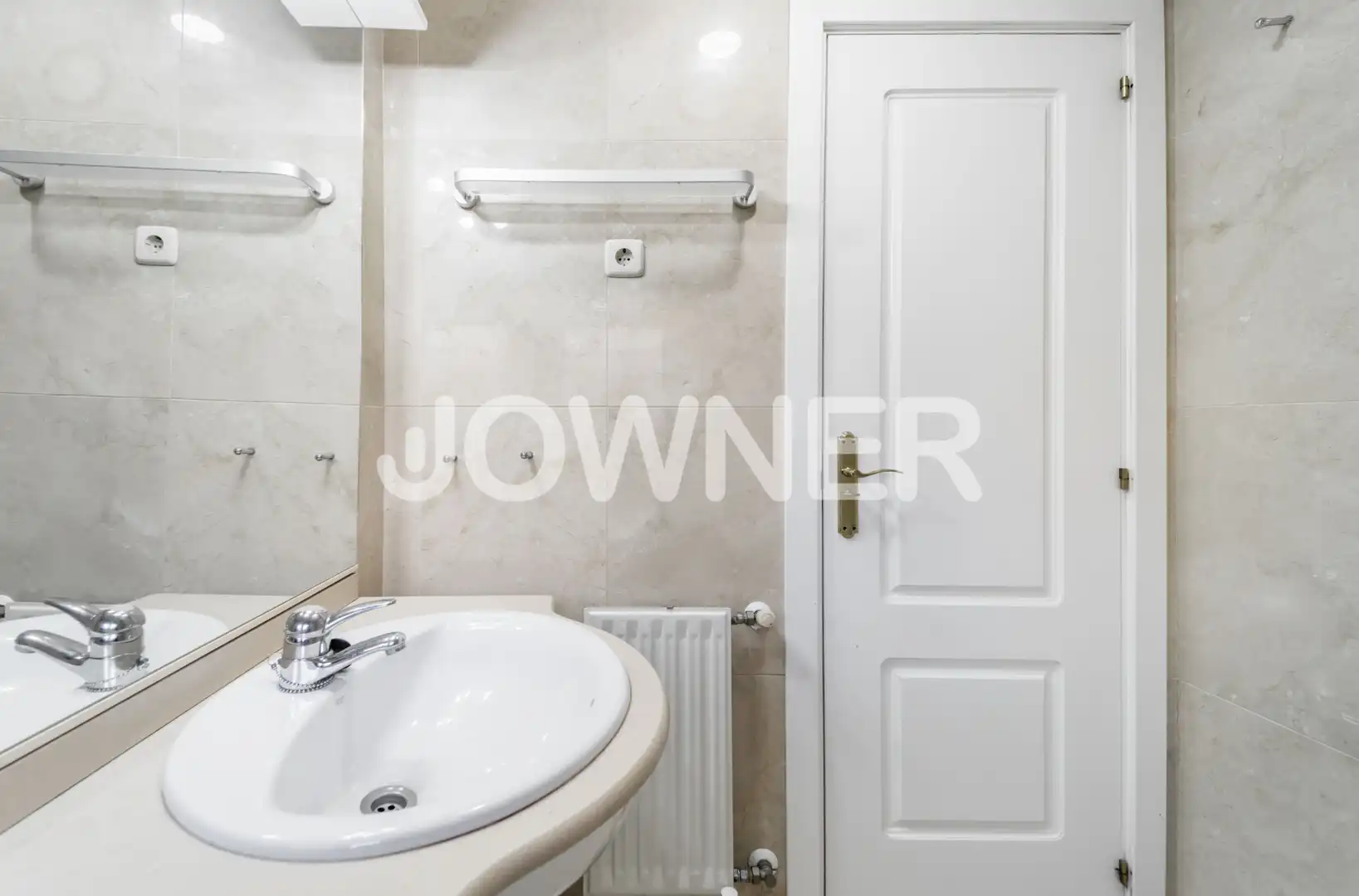 Baño de Piso en venta en Madrid con Aire acondicionado, Calefacción y Amueblado