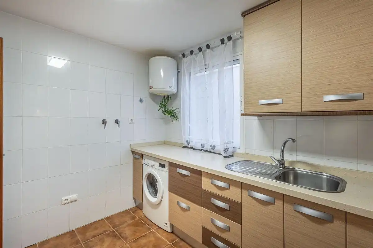 Küche von Wohnung zum Verkauf in Atarfe mit Klimaanlage, Terrasse und Abstellraum