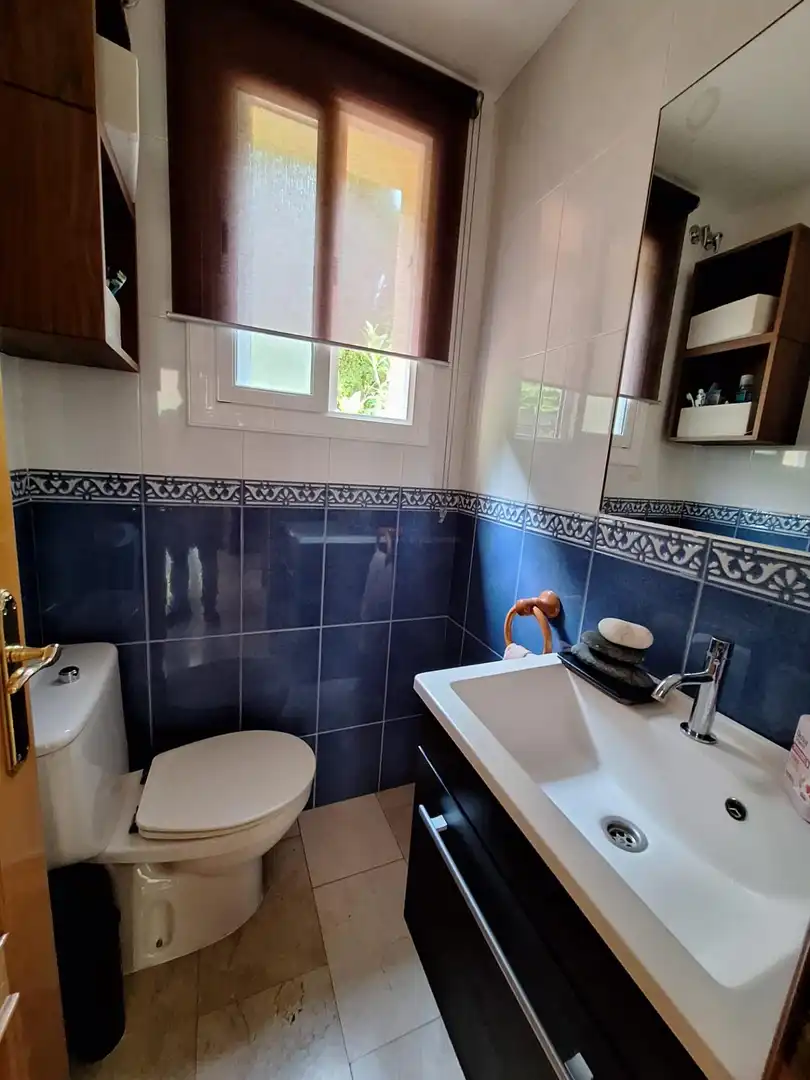 Bany de Casa o xalet en venda en Castellar del Vallès amb Calefacció, Terrassa i Piscina