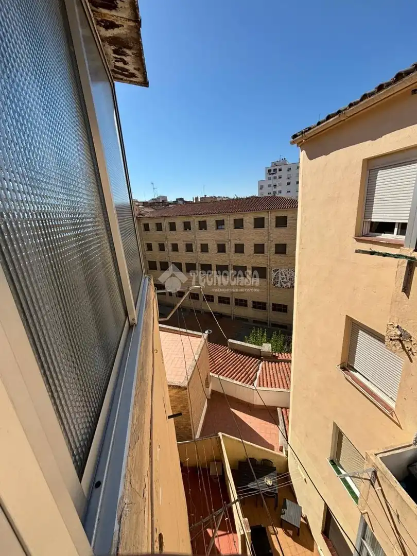 Vista exterior de Piso en venta en San José