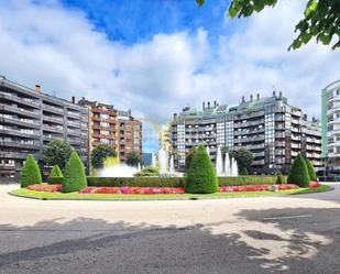 Exterior view of Flat for sale in Oviedo 