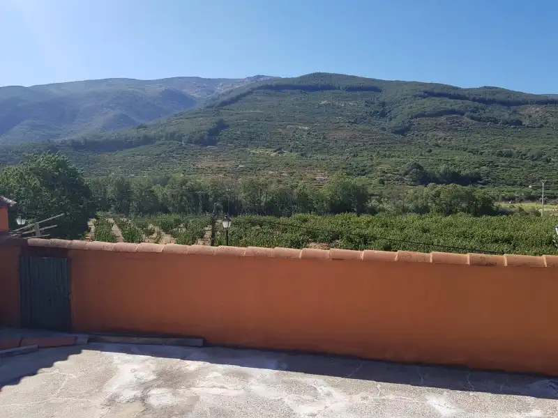 Jardín de Casa o chalet en venta en Cabezuela del Valle con Aire acondicionado, Calefacción y Terraza