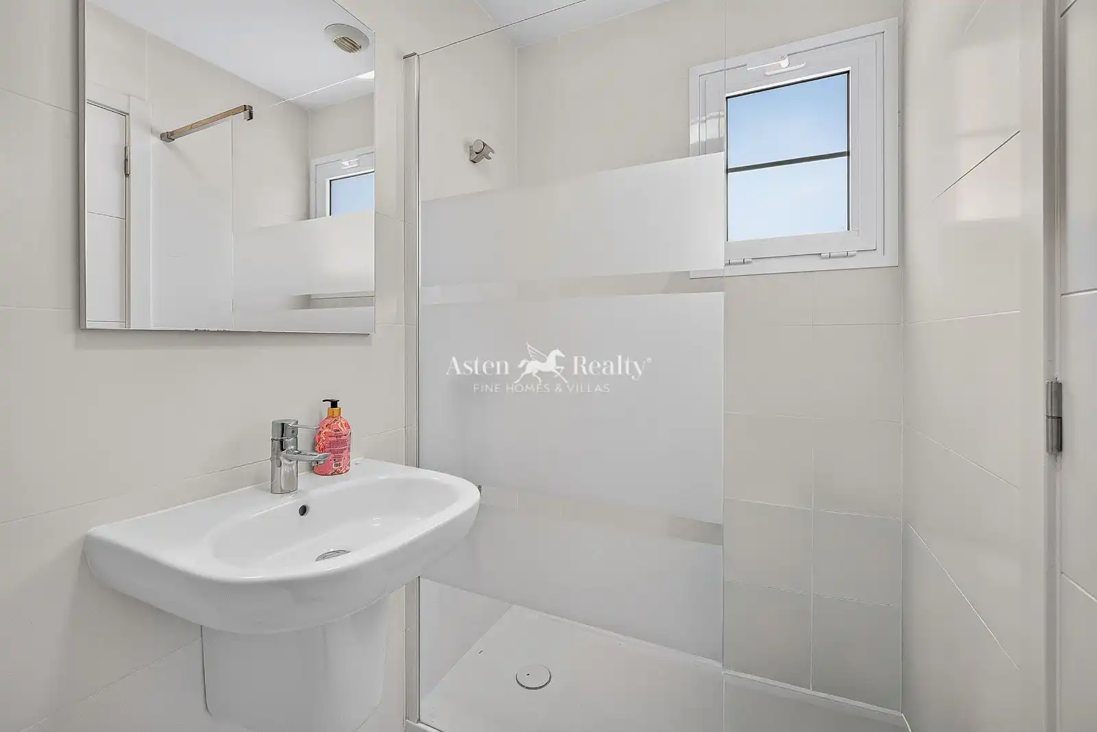 Baño de Casa adosada en venta en Arona con Aire acondicionado, Jardín privado y Terraza