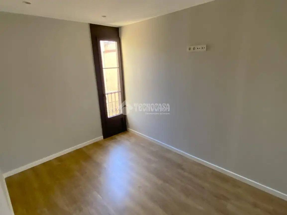Bedroom of Flat for rent in Barcelona  with Air Conditioner and Terrace