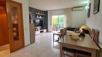 Living room of Flat for sale in Castellar del Vallès  with Air Conditioner, Terrace and Balcony