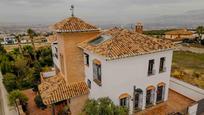 Vista exterior de Casa o xalet en venda en La Zubia amb Aire condicionat i Terrassa