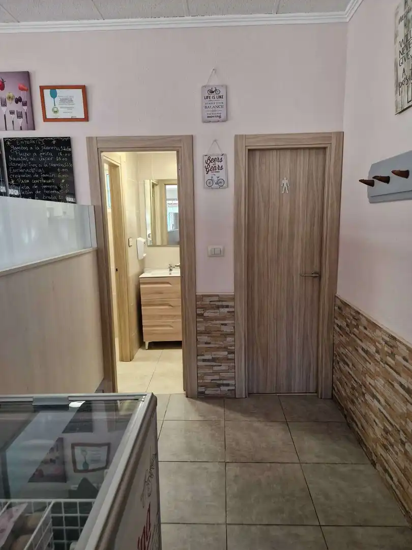 Bathroom of Commercial properties for rent in A Baña    with Furnished