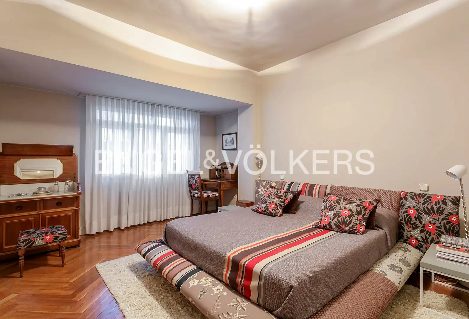 Bedroom of Flat for sale in Bilbao   with Heating, Parquet flooring and Terrace