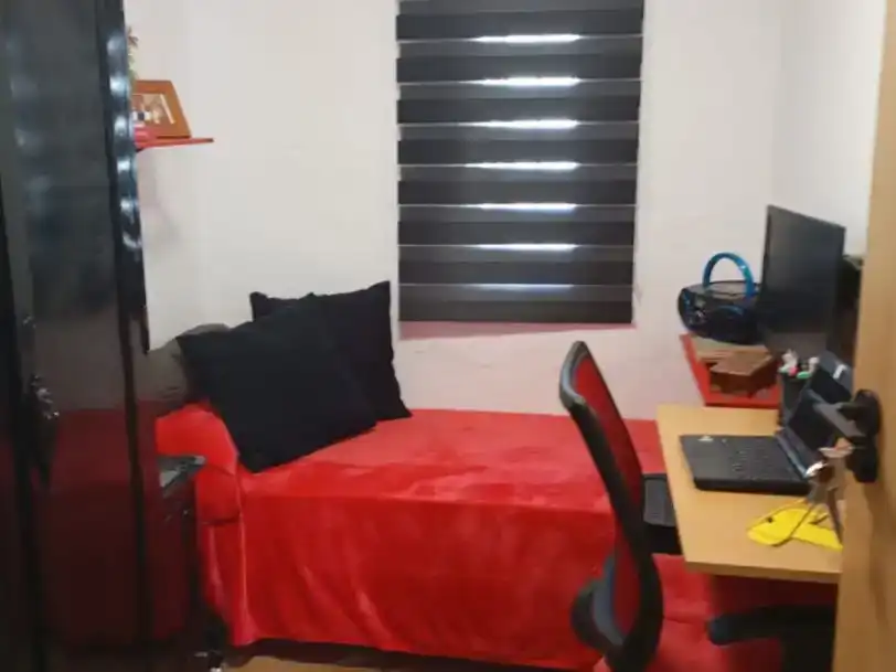 Dormitori de Casa adosada per a compartir en Sanlúcar la Mayor amb Aire condicionat i Moblat