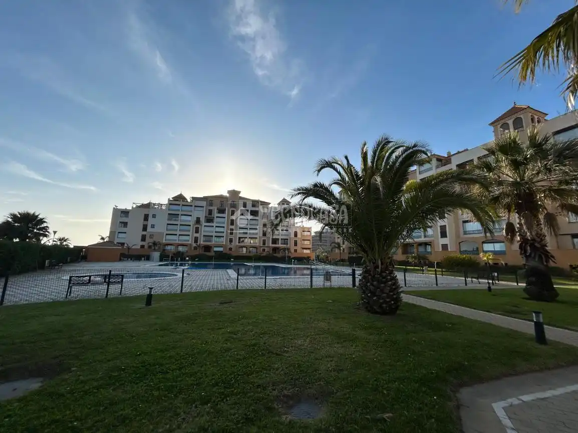 Schwimmbecken von Wohnung zum Verkauf in Ayamonte
