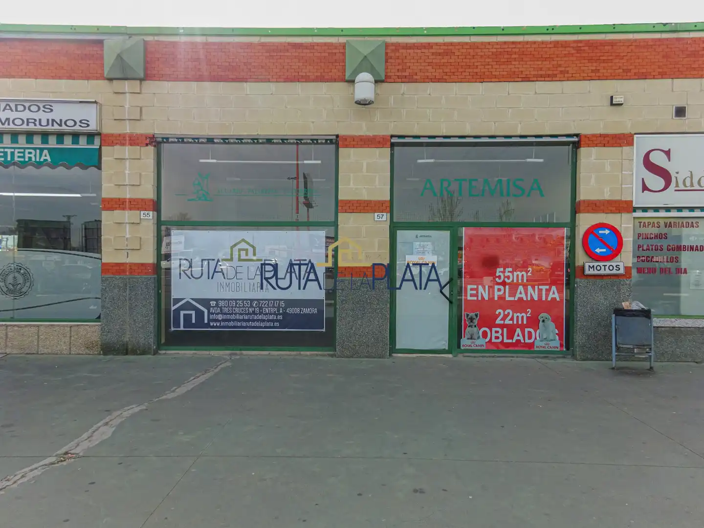 Vista exterior de Local en venda en Zamora Capital  amb Calefacció i Terrassa