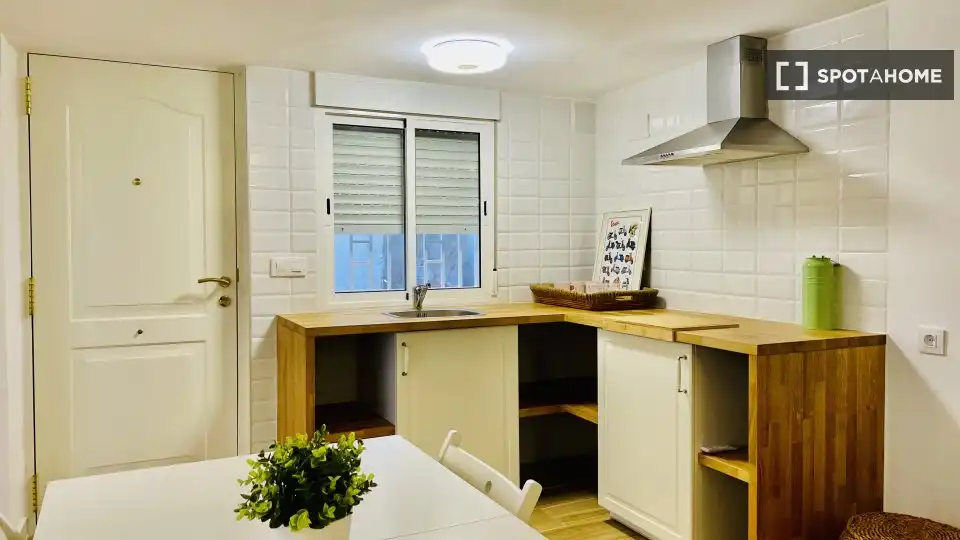Kitchen of Flat for rent in Benaguasil  with Air Conditioner, Heating and Furnished
