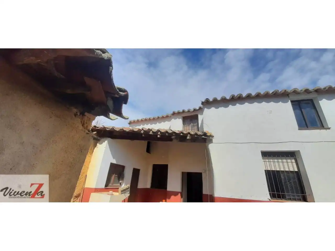 Vista exterior de Casa o chalet en venta en Faramontanos de Tábara