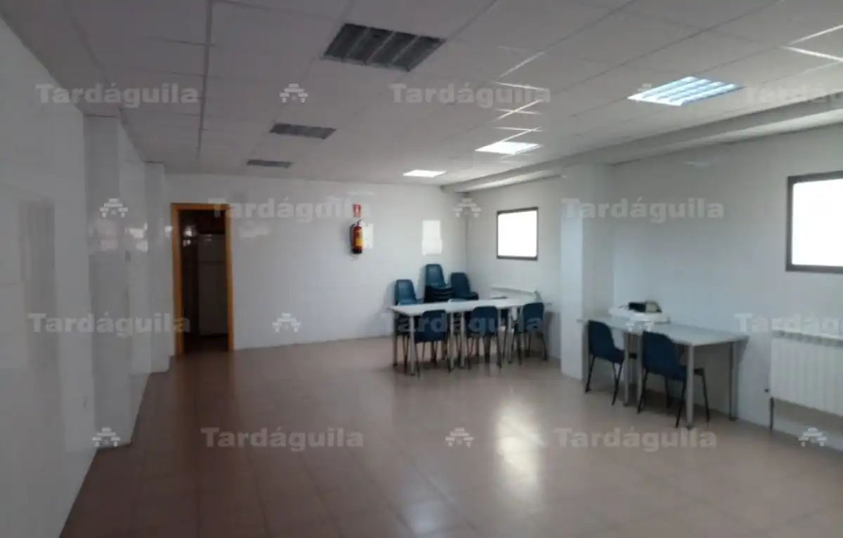Fabrikhallen zum Verkauf in Castellanos de Moriscos