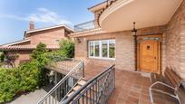 Vista exterior de Casa o xalet en venda en Martorelles amb Aire condicionat i Calefacció