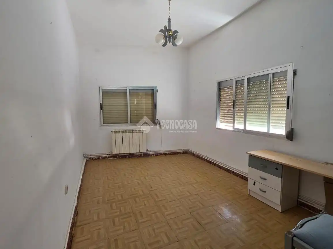 Habitación de Piso en venta en Móstoles con Aire acondicionado y Calefacción