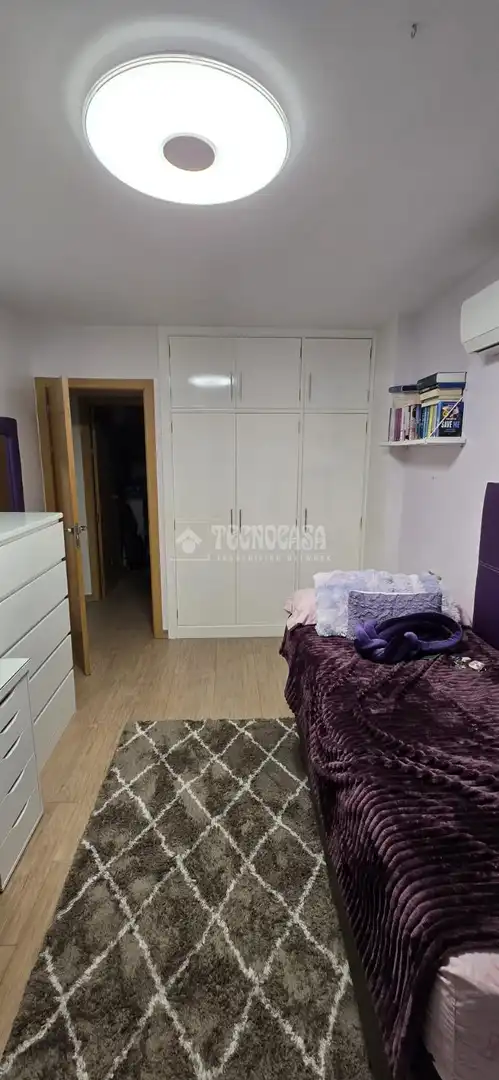 Bedroom of Flat for sale in Sevilla