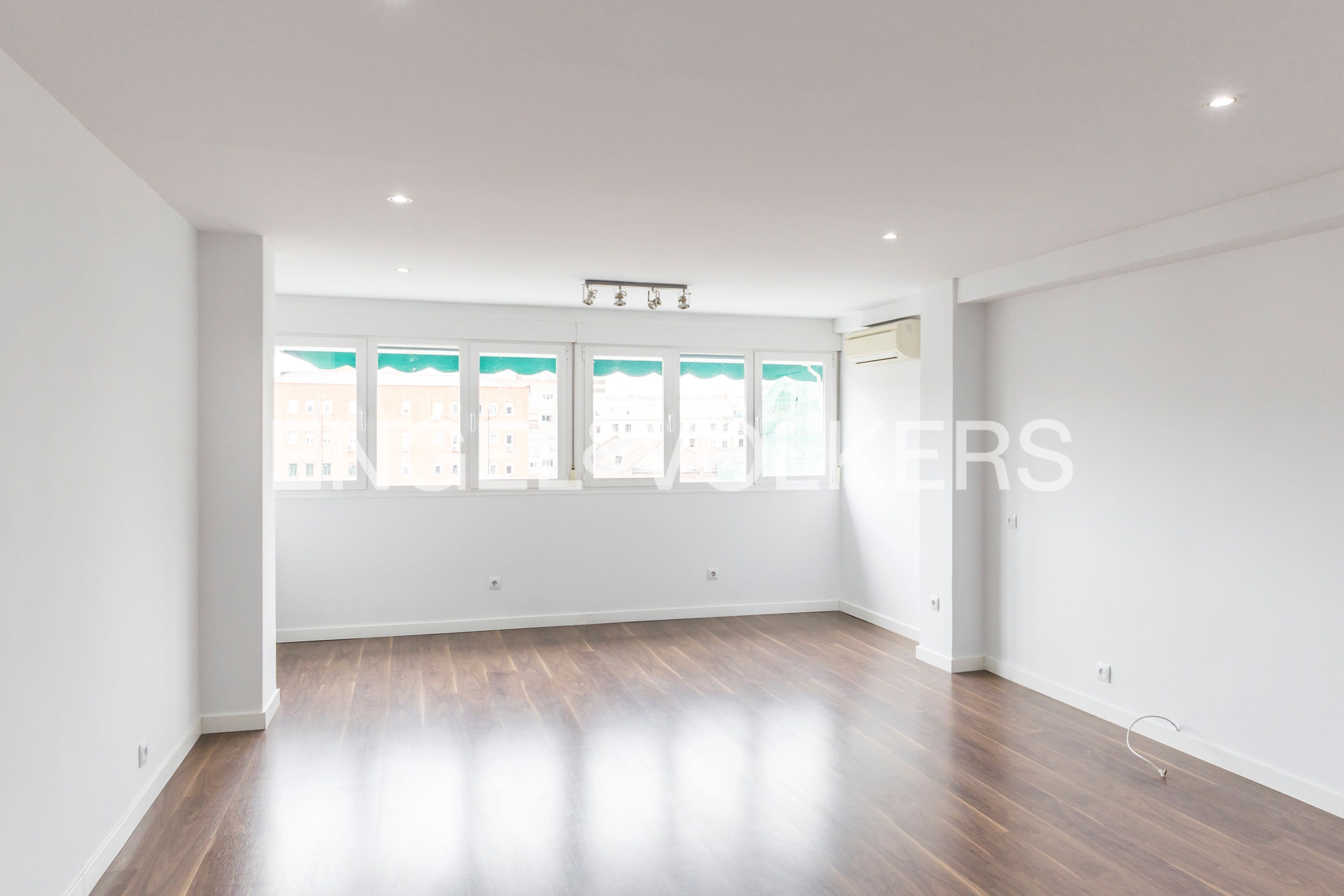 Living room of Apartment to rent in  Madrid Capital  with Air Conditioner and Heating