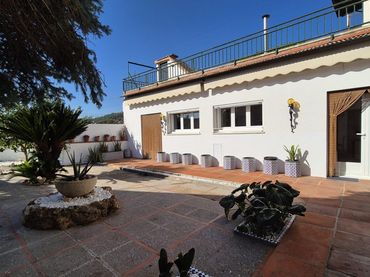 Maison avec jardin à louer à Poble